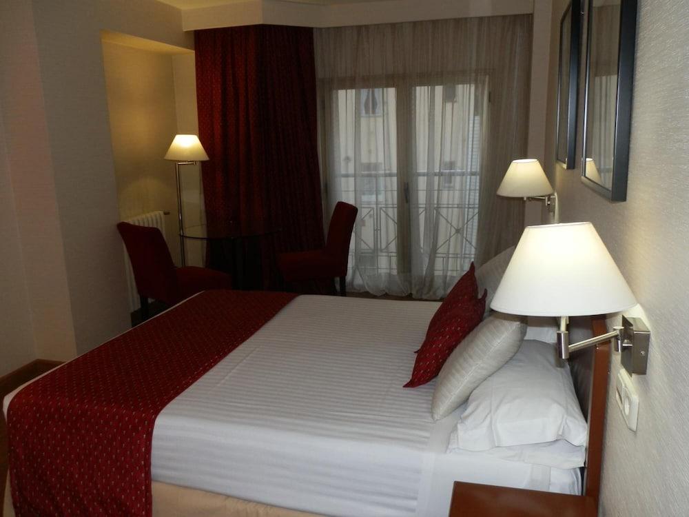 Aparto-Hotel Rosales Madrid Eksteriør bilde