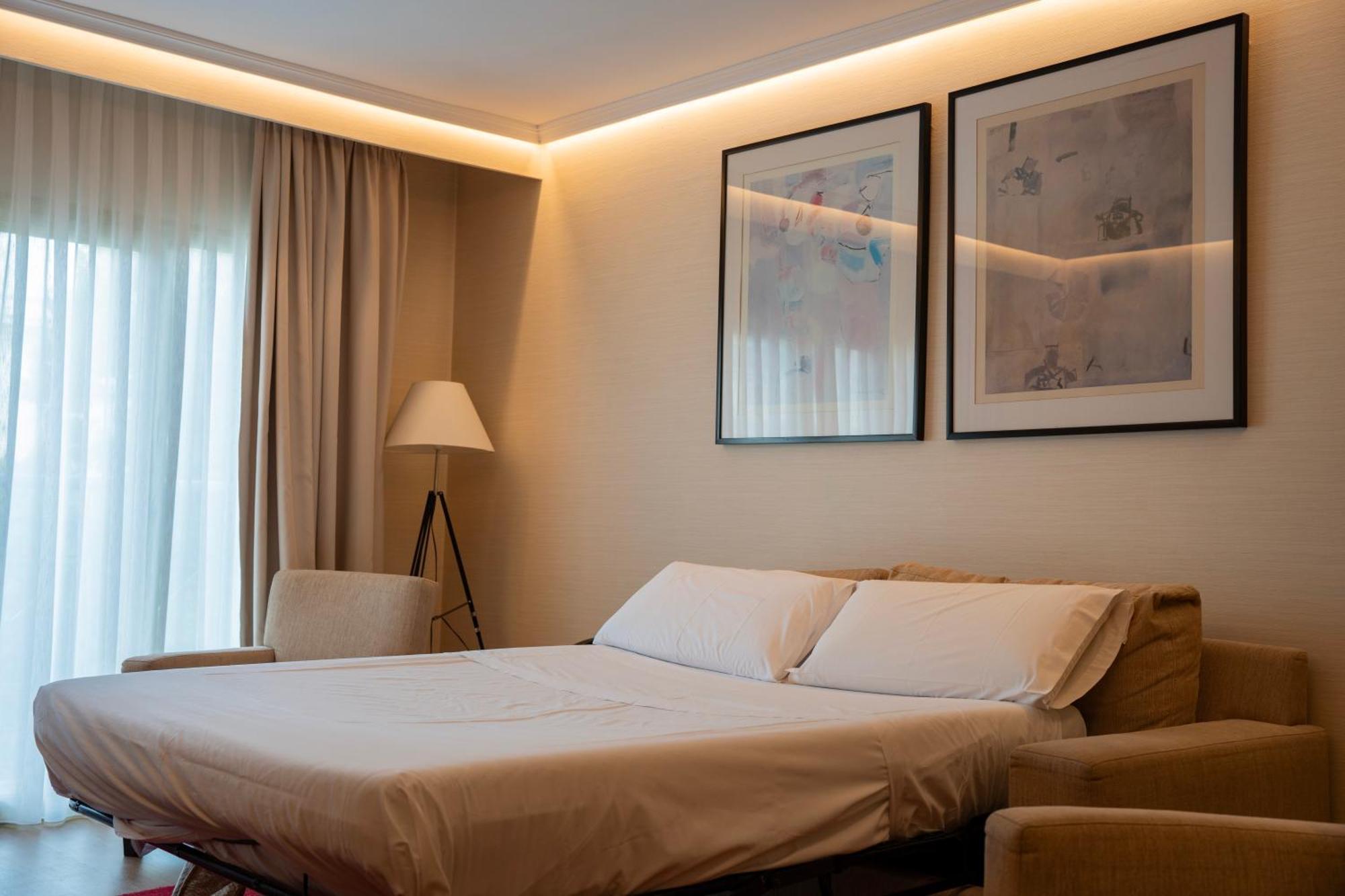 Aparto-Hotel Rosales Madrid Eksteriør bilde