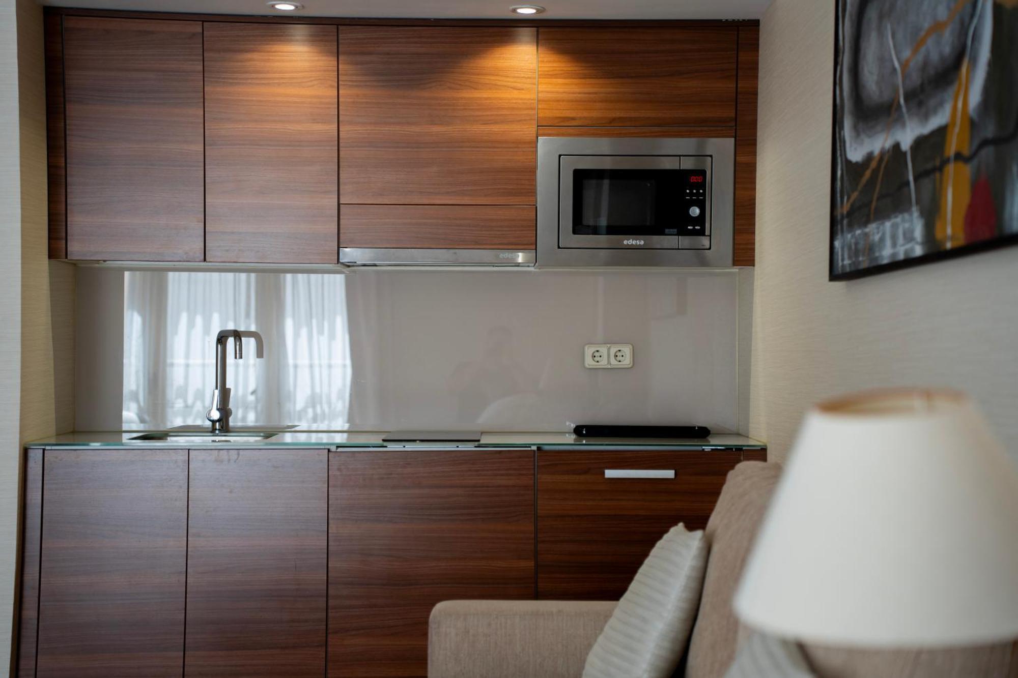 Aparto-Hotel Rosales Madrid Eksteriør bilde