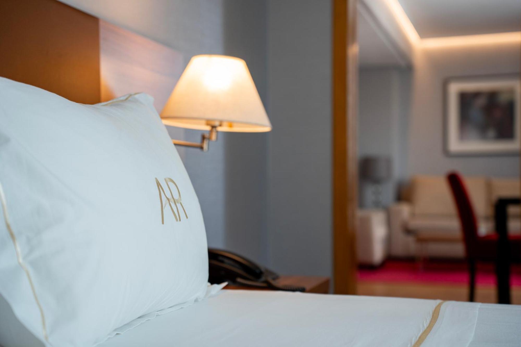 Aparto-Hotel Rosales Madrid Eksteriør bilde