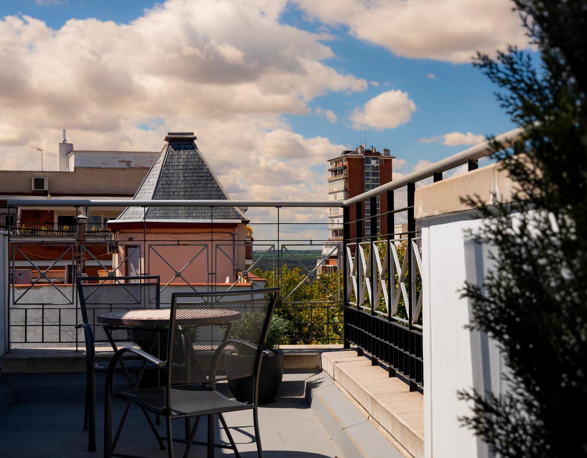 Aparto-Hotel Rosales Madrid Eksteriør bilde