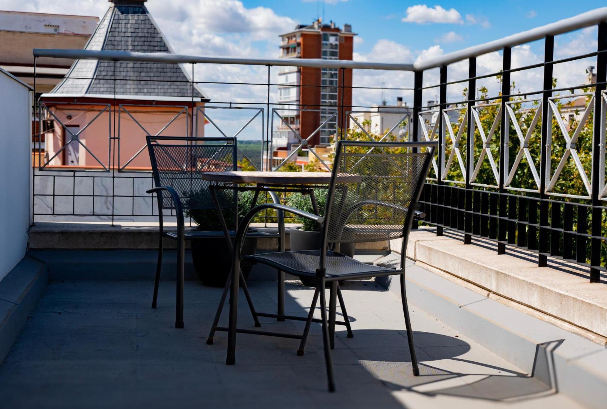 Aparto-Hotel Rosales Madrid Eksteriør bilde
