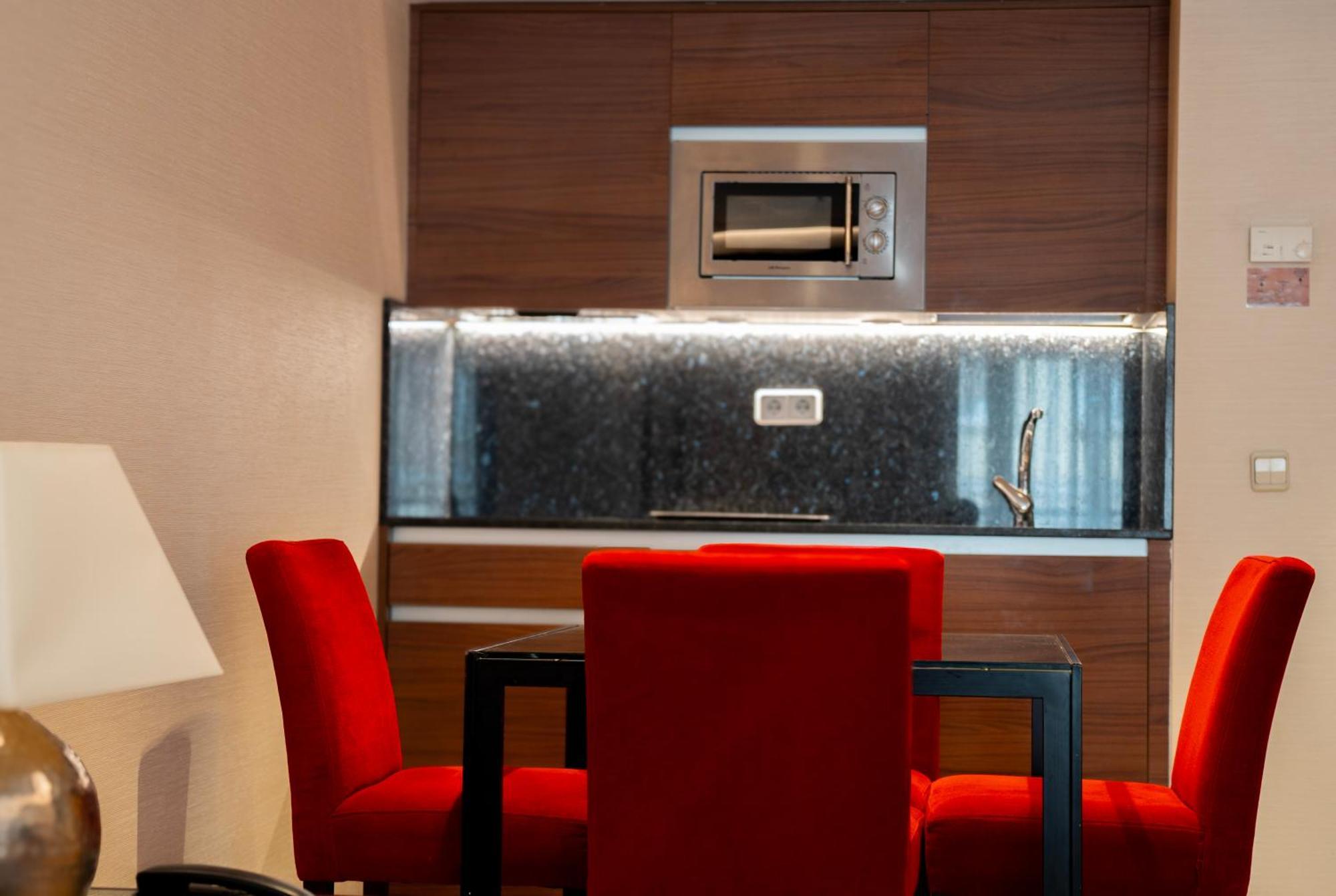 Aparto-Hotel Rosales Madrid Eksteriør bilde