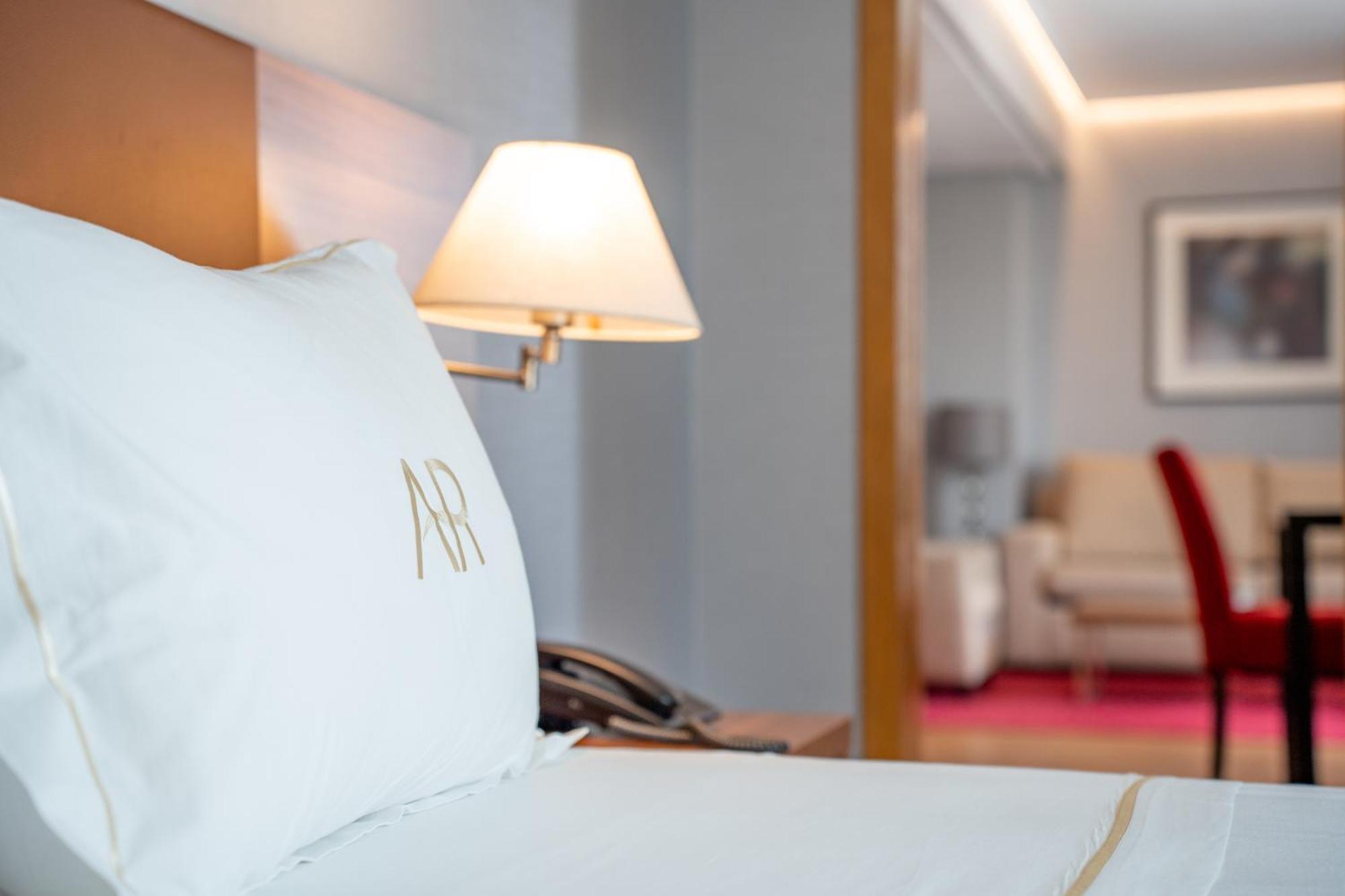 Aparto-Hotel Rosales Madrid Eksteriør bilde