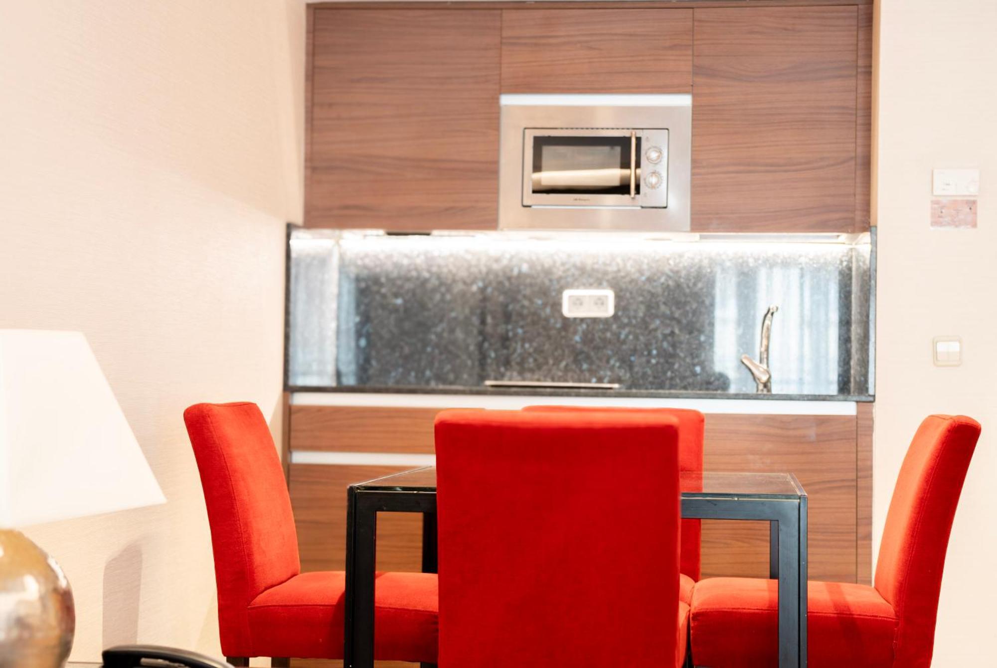 Aparto-Hotel Rosales Madrid Eksteriør bilde