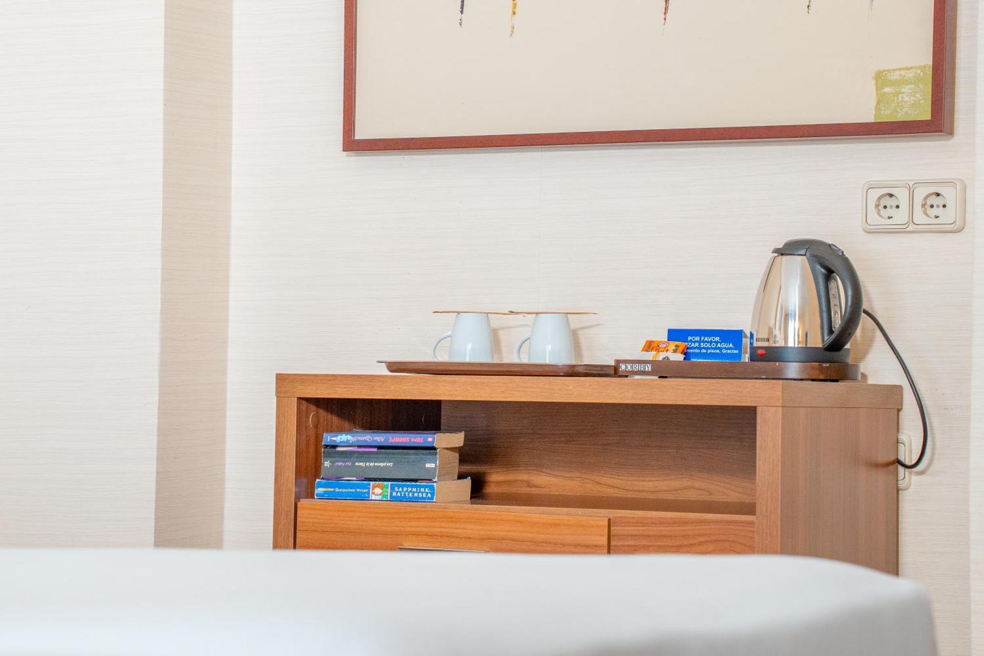 Aparto-Hotel Rosales Madrid Eksteriør bilde