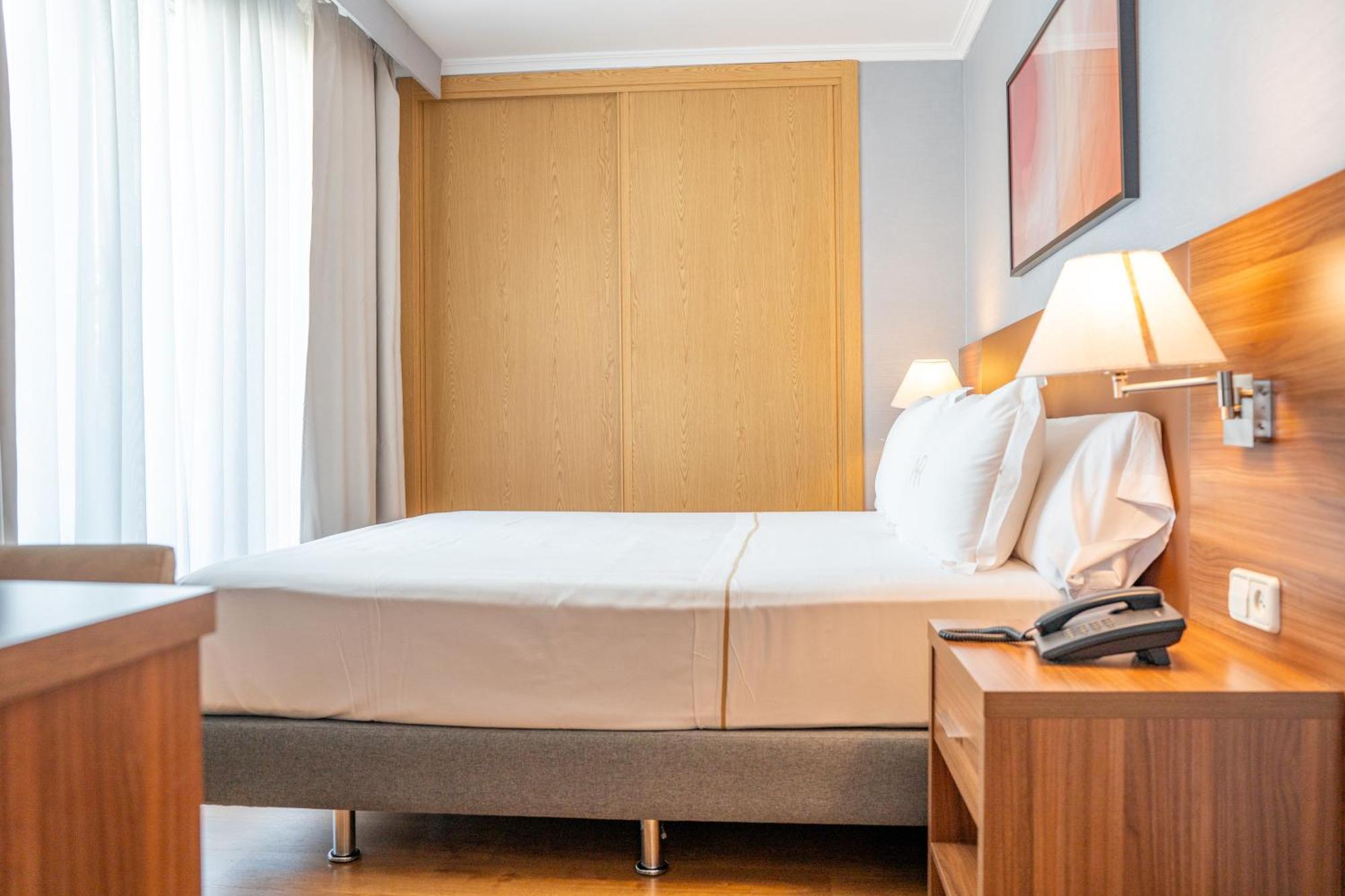 Aparto-Hotel Rosales Madrid Eksteriør bilde