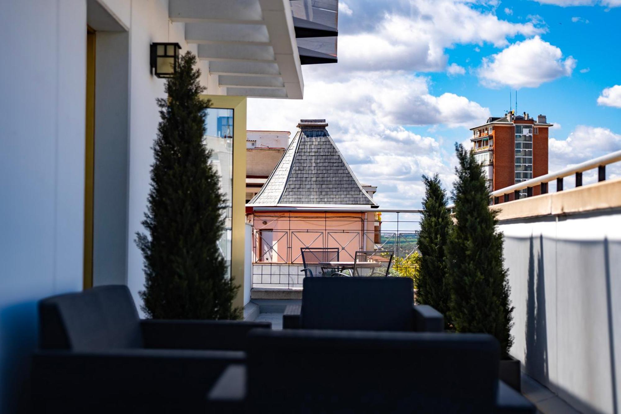 Aparto-Hotel Rosales Madrid Eksteriør bilde