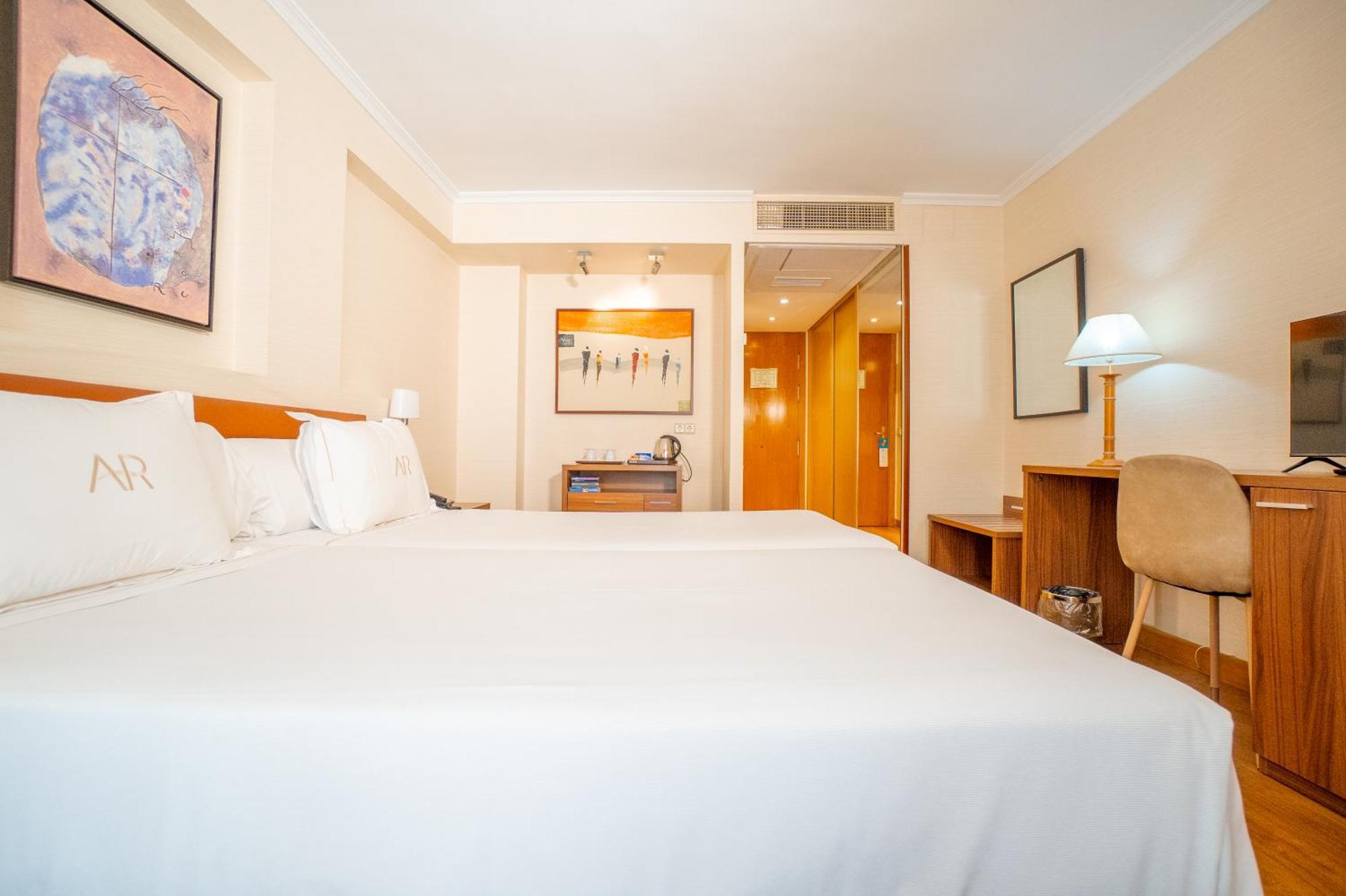 Aparto-Hotel Rosales Madrid Eksteriør bilde